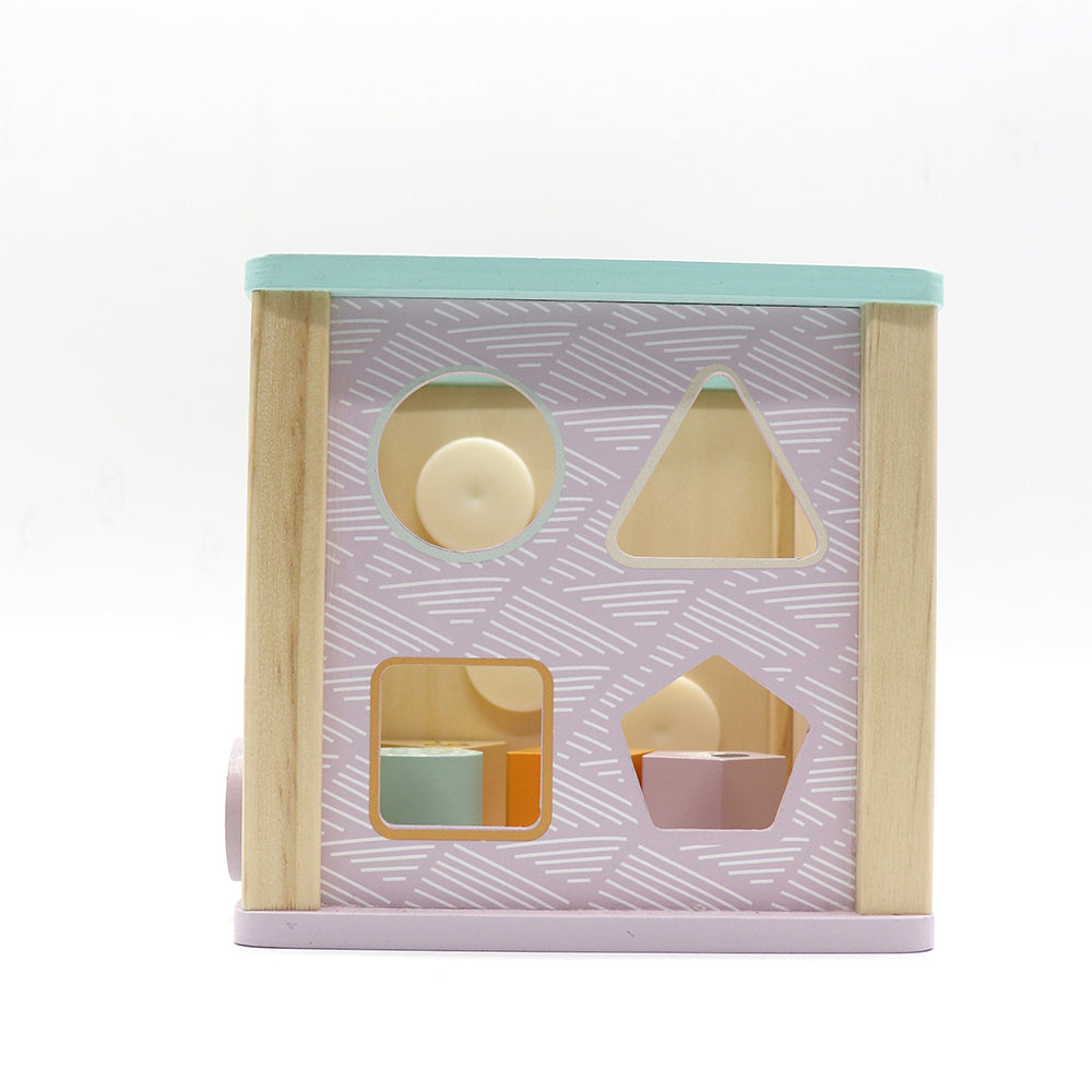 LEO & FRIENDS Wooden Activity Toy for 1, 2 Year-Old-Girls, Educational Preschool Shape Sorter and Maze Toy | Montessori Bead Maze and Versatile Kid’s Sensory Immersion Cube | Perfect Christmas or Birthday Gift