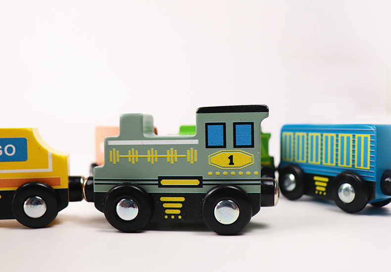Leo and Friends Train Cars (9 pcs) - Magnetic Train, Wooden Train Toys, Train Sets For Toddlers And Kids Ages 3, 4, 5