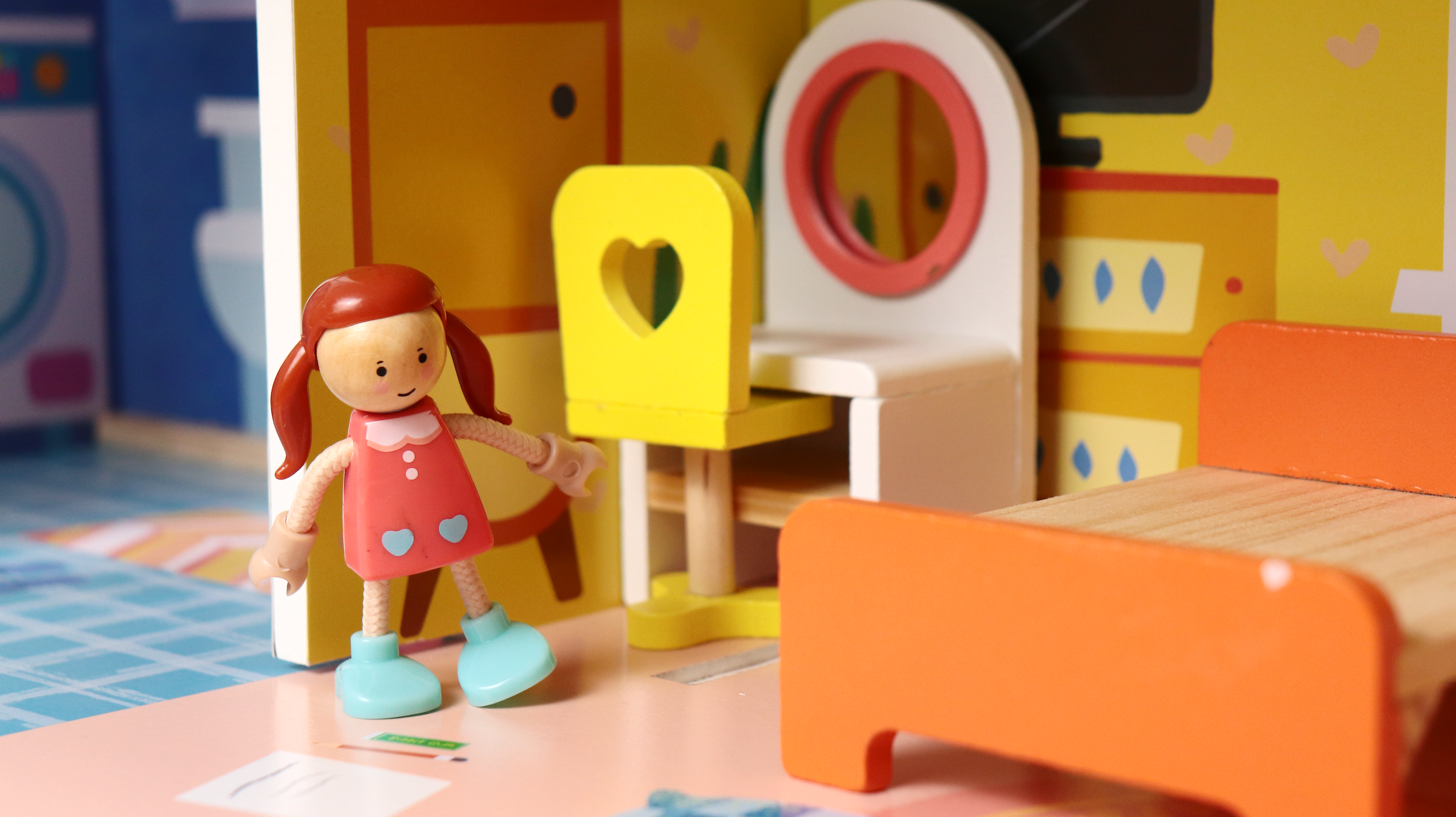 Leo & Friends Dream Doll House, dollhouse, durable dollhouse, dolls, multi-level dollhouse, creative play, entertained, accessories